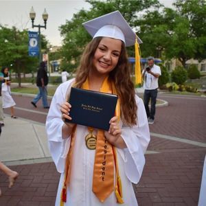 Meet your Posher, Madelyn